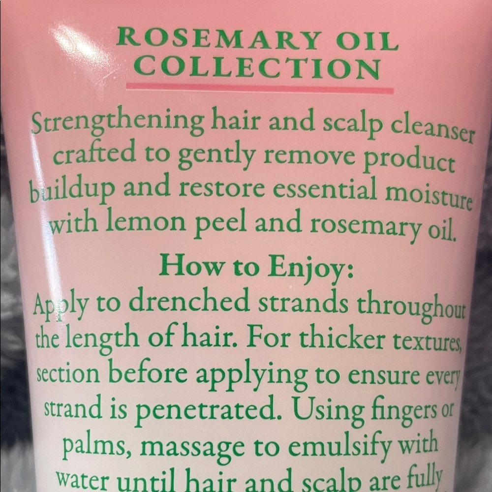 Rosemary Oil Strengthening Hair + Scalp Cleanser - Green and White - Picture 6 of 13